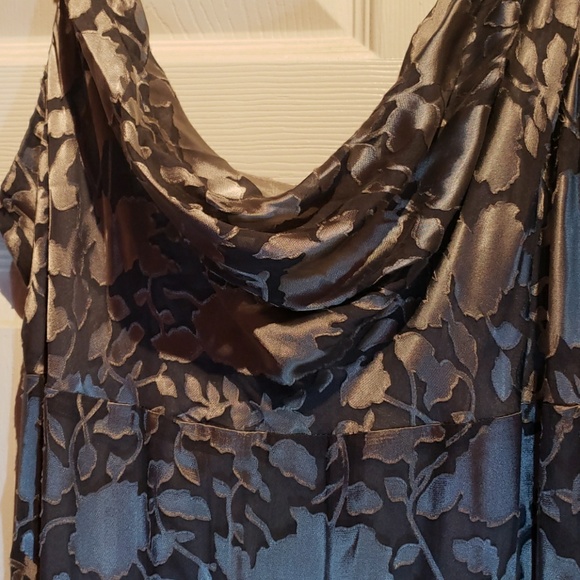 Georgous Dress bought in Dubai, NWT size 14 - Picture 3 of 7